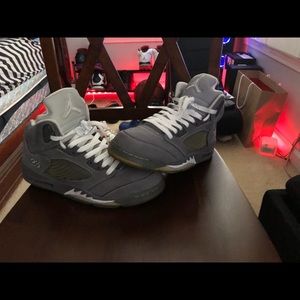Jordan Retro 5 Wolf Grey